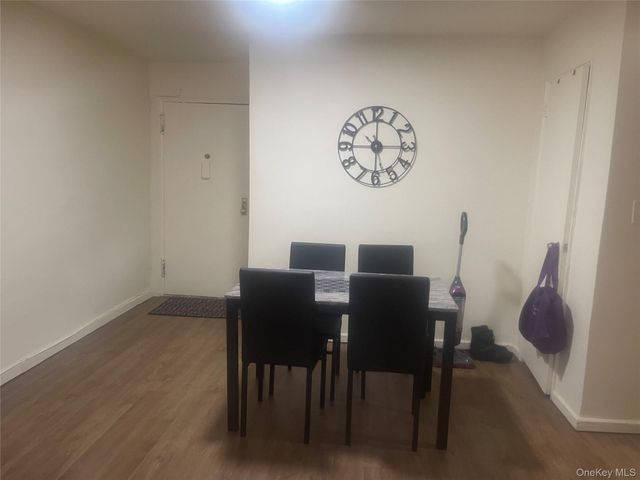 111 S Centre Avenue 1-Ss, Rockville Centre, NY 11570