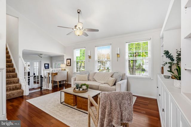 5 DUDLEY CT, Sterling, VA 20165