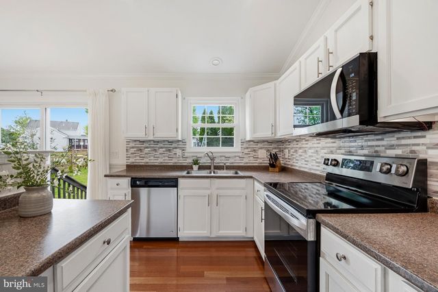 5 DUDLEY CT, Sterling, VA 20165