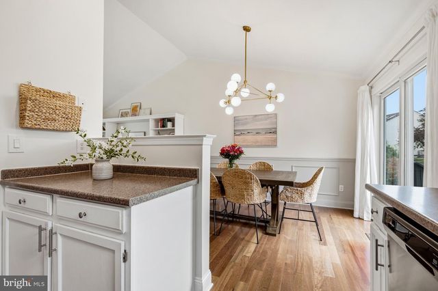 5 DUDLEY CT, Sterling, VA 20165