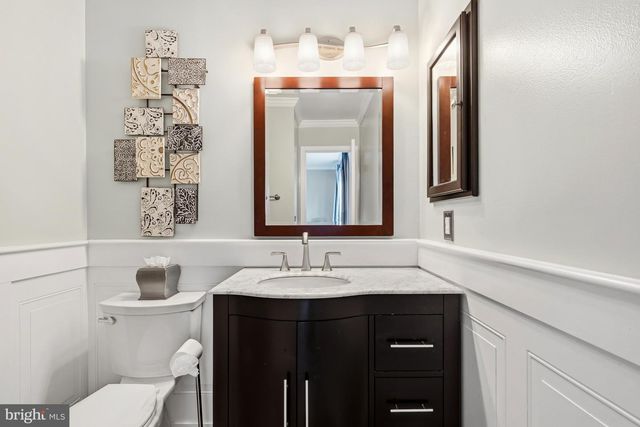 5 DUDLEY CT, Sterling, VA 20165