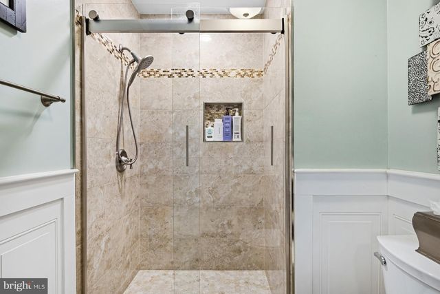 5 DUDLEY CT, Sterling, VA 20165