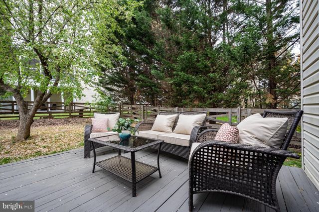 5 DUDLEY CT, Sterling, VA 20165