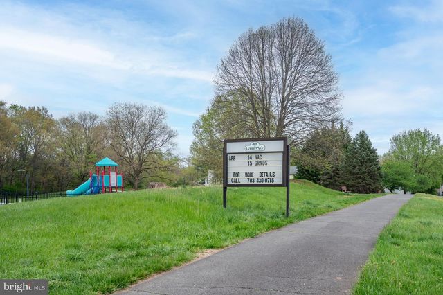 5 DUDLEY CT, Sterling, VA 20165