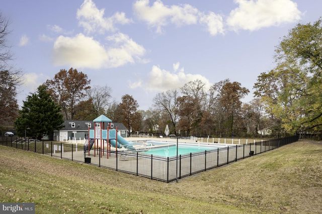 5 DUDLEY CT, Sterling, VA 20165