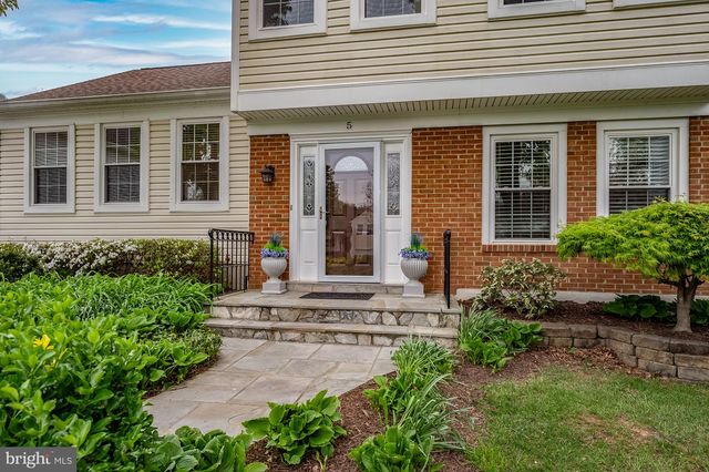5 DUDLEY CT, Sterling, VA 20165