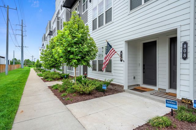 808 42nd Ave, N, Nashville, TN 37209