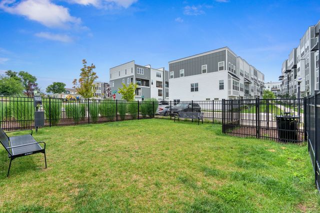 808 42nd Ave, N, Nashville, TN 37209