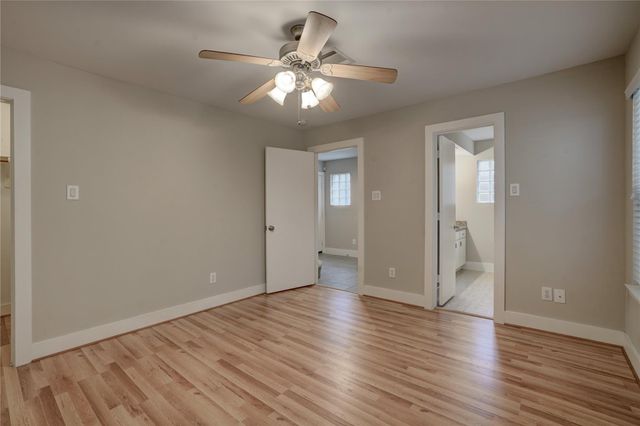 5911 Petty Street, Houston, TX 77007