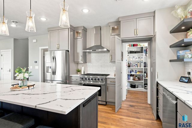2655 Park Pl Place, Tea, SD 57064