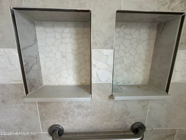 6226 MERCER Circle E, Jacksonville, FL 32217