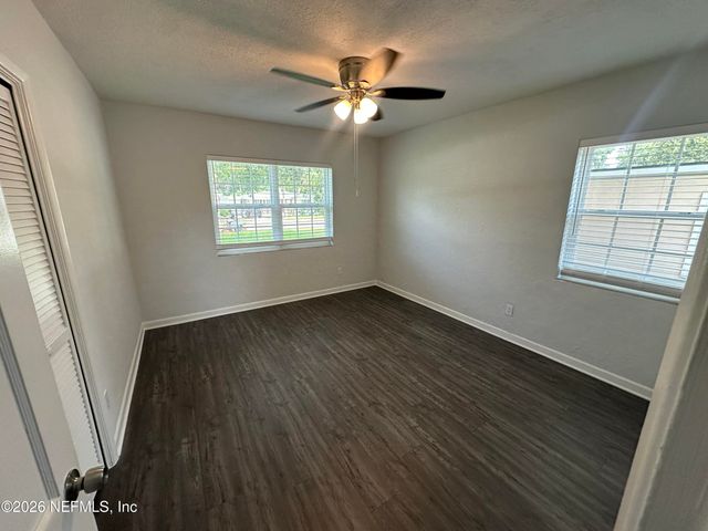 6226 MERCER Circle E, Jacksonville, FL 32217