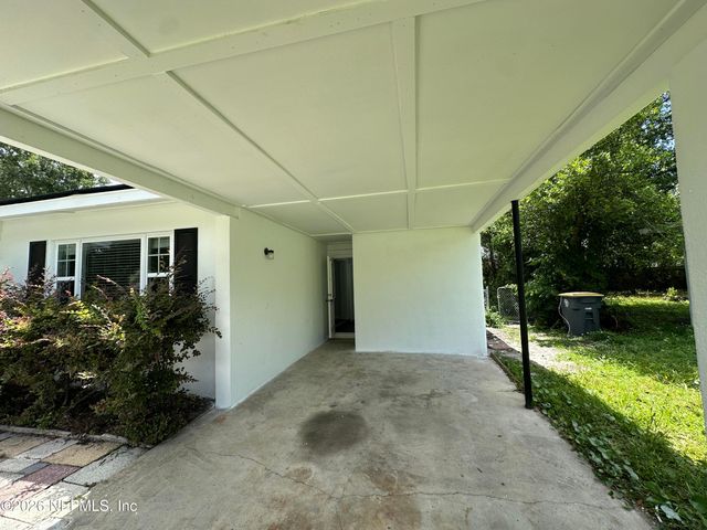 6226 MERCER Circle E, Jacksonville, FL 32217
