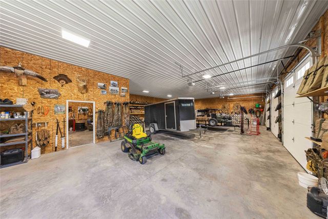 29015 Hickory Lodge Drive, Van Meter, IA 50261