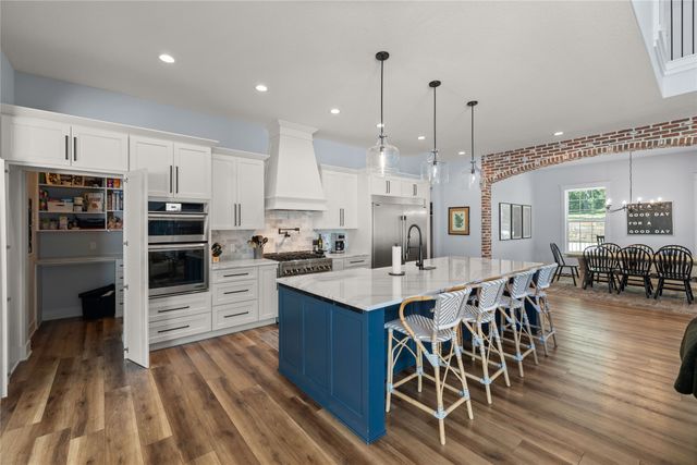 29015 Hickory Lodge Drive, Van Meter, IA 50261