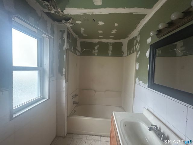 500 Dewey Street, Bridgeport, CT 06605