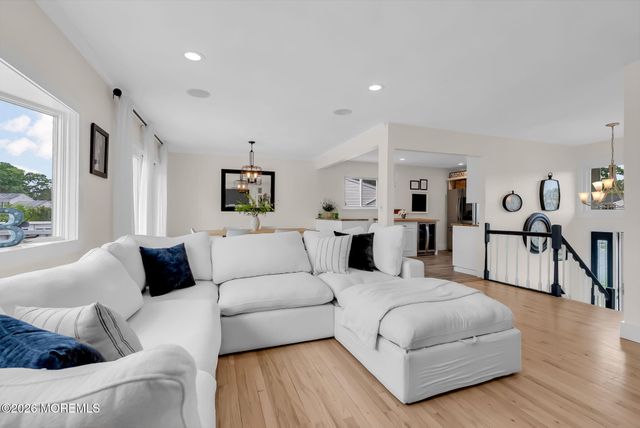 109 Twin Rivers Drive, Toms River, NJ 08753