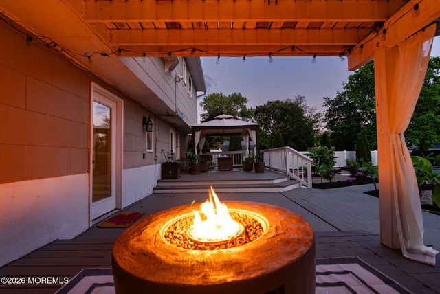 109 Twin Rivers Drive, Toms River, NJ 08753