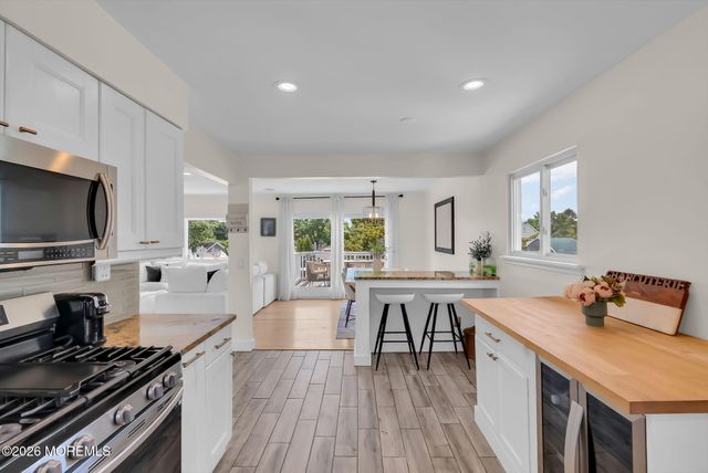 109 Twin Rivers Drive, Toms River, NJ 08753