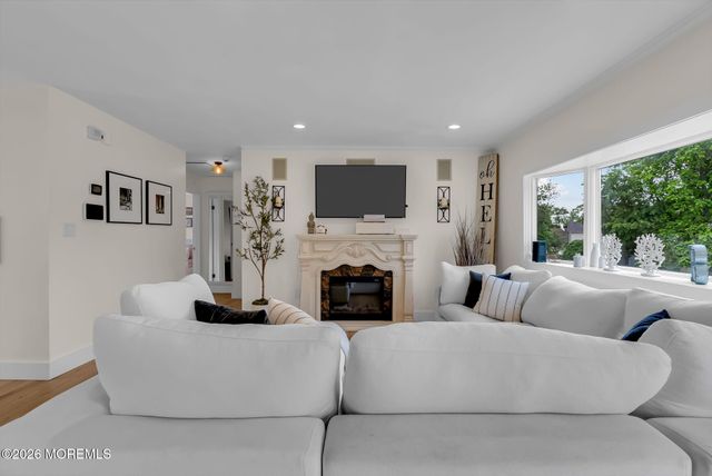 109 Twin Rivers Drive, Toms River, NJ 08753