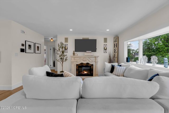 109 Twin Rivers Drive, Toms River, NJ 08753
