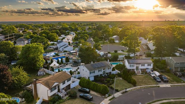 109 Twin Rivers Drive, Toms River, NJ 08753