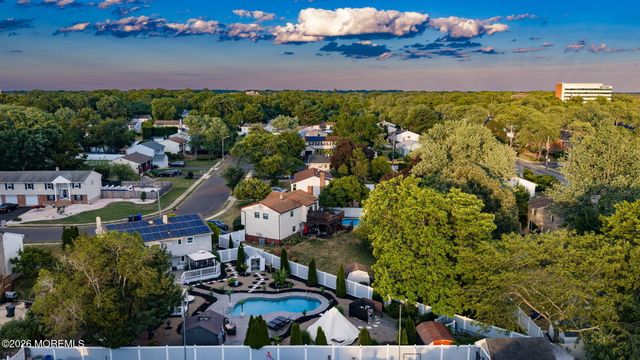 109 Twin Rivers Drive, Toms River, NJ 08753