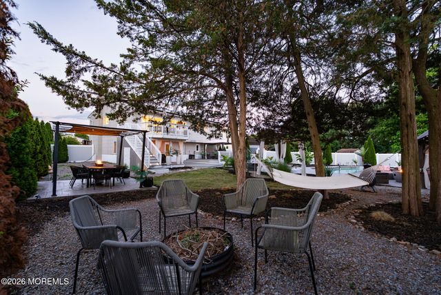 109 Twin Rivers Drive, Toms River, NJ 08753