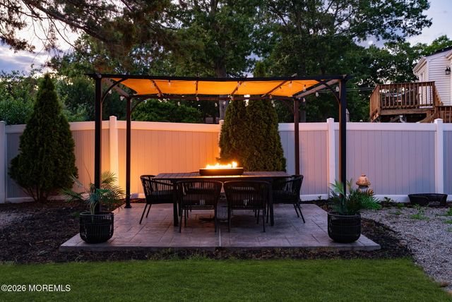 109 Twin Rivers Drive, Toms River, NJ 08753