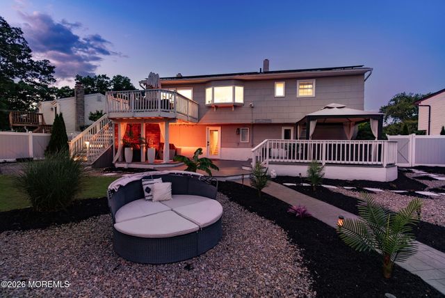 109 Twin Rivers Drive, Toms River, NJ 08753