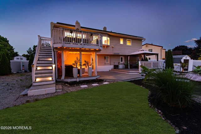 109 Twin Rivers Drive, Toms River, NJ 08753