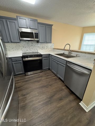 13401 Warren Drive, Gulfport, MS 39503