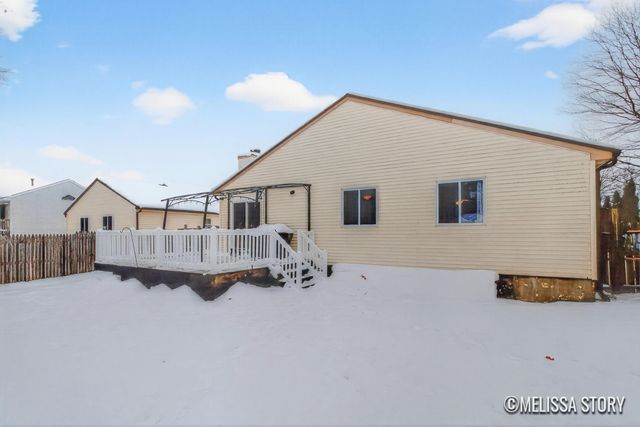 5563 Osborne Avenue SE, Grand Rapids, MI 49548