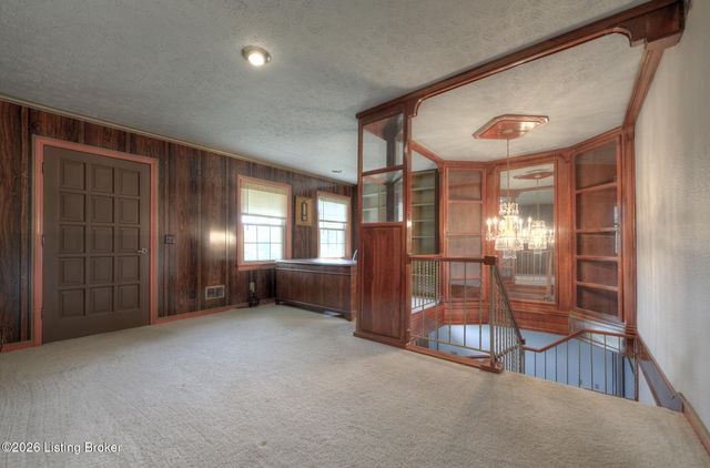 203 Ridge Rd, Shepherdsville, KY 40165