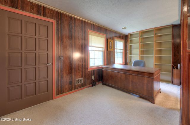 203 Ridge Rd, Shepherdsville, KY 40165