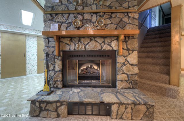 203 Ridge Rd, Shepherdsville, KY 40165