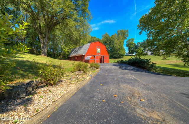 203 Ridge Rd, Shepherdsville, KY 40165
