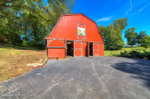 203 Ridge Rd, Shepherdsville, KY 40165