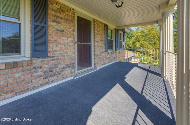 203 Ridge Rd, Shepherdsville, KY 40165