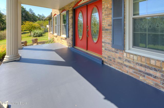 203 Ridge Rd, Shepherdsville, KY 40165