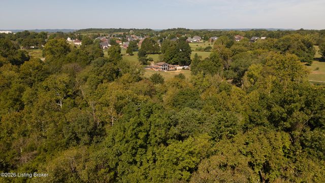 203 Ridge Rd, Shepherdsville, KY 40165