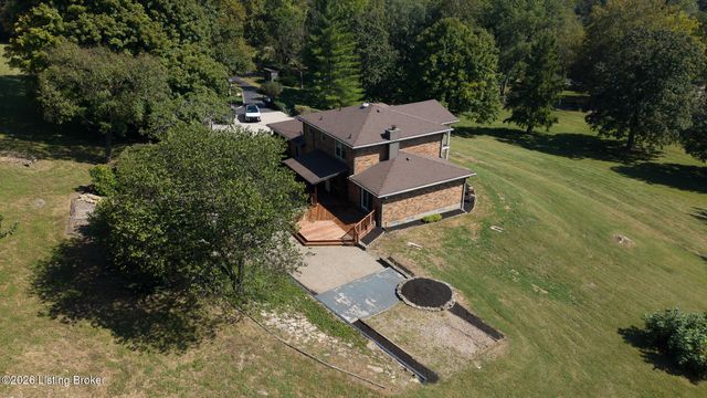 203 Ridge Rd, Shepherdsville, KY 40165