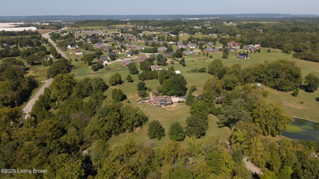 203 Ridge Rd, Shepherdsville, KY 40165