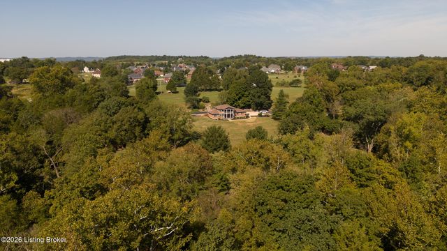 203 Ridge Rd, Shepherdsville, KY 40165