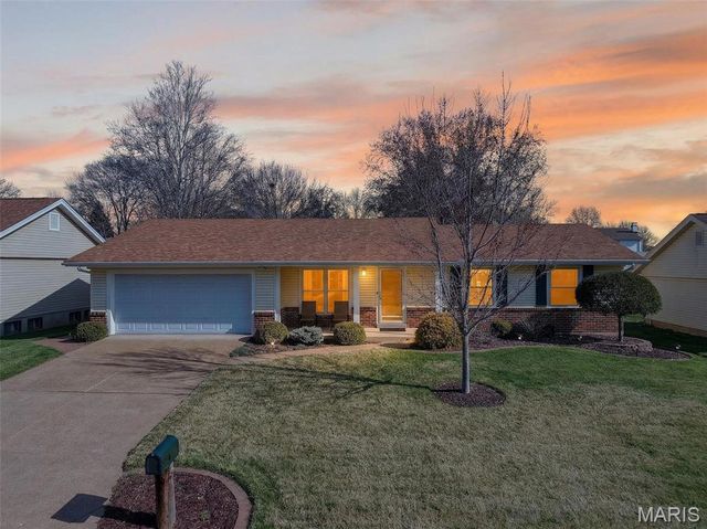55 Constellation Hill, St Peters, MO 63376