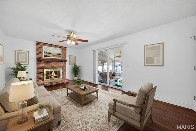 55 Constellation Hill, St Peters, MO 63376