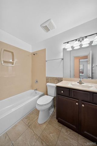 55 Constellation Hill, St Peters, MO 63376