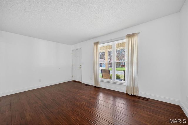 55 Constellation Hill, St Peters, MO 63376