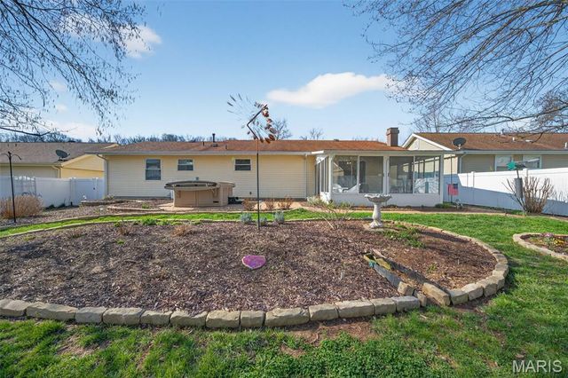 55 Constellation Hill, St Peters, MO 63376