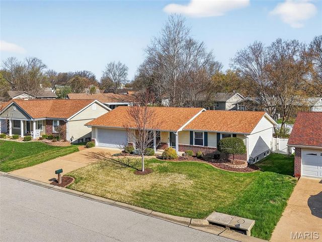 55 Constellation Hill, St Peters, MO 63376